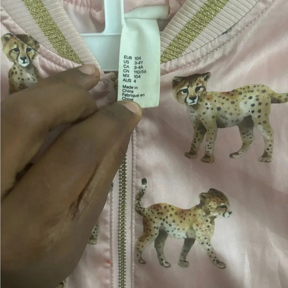 H&M KIDS SATIN BOMBER JACKET PINK CHEETAHS PRINT 3-4 year - Picture 3 of 5